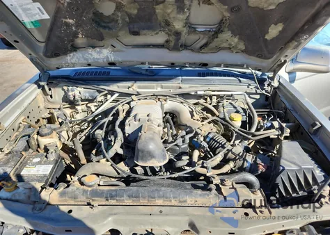 2002 Nissan Frontier Crew Cab Sc z USA, uszkodzony, nr VIN 1N6MD29Y02C357056